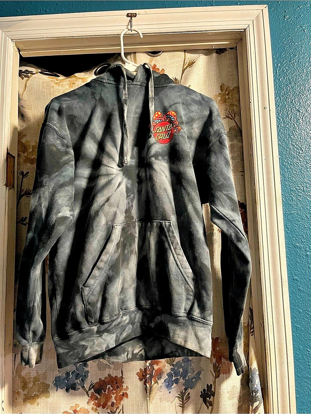 Colortone Tie-Dye Graphic Hoodie Size Small